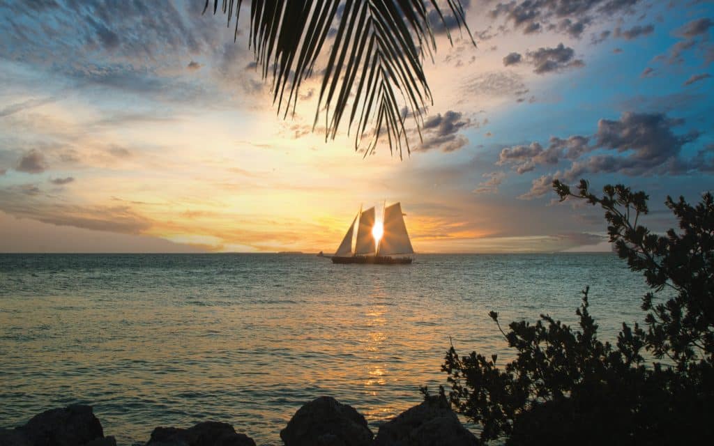 Best 4 day weekend itinerary for key west, sunset sailing