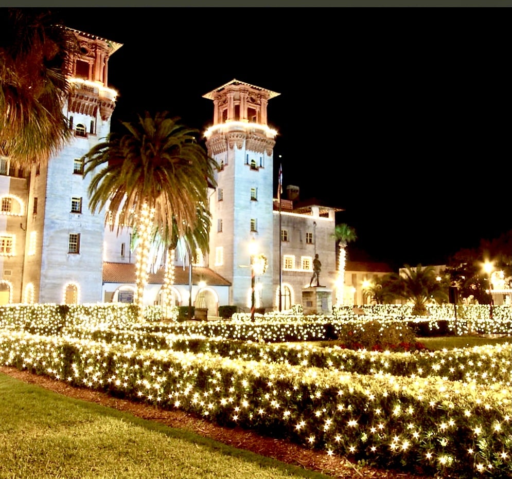 magical towns guaranteed holiday cheer st. augustine