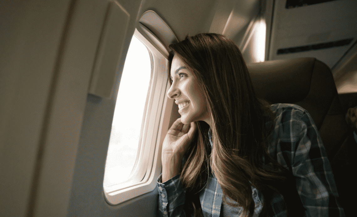 15 best tips for surviving long flights